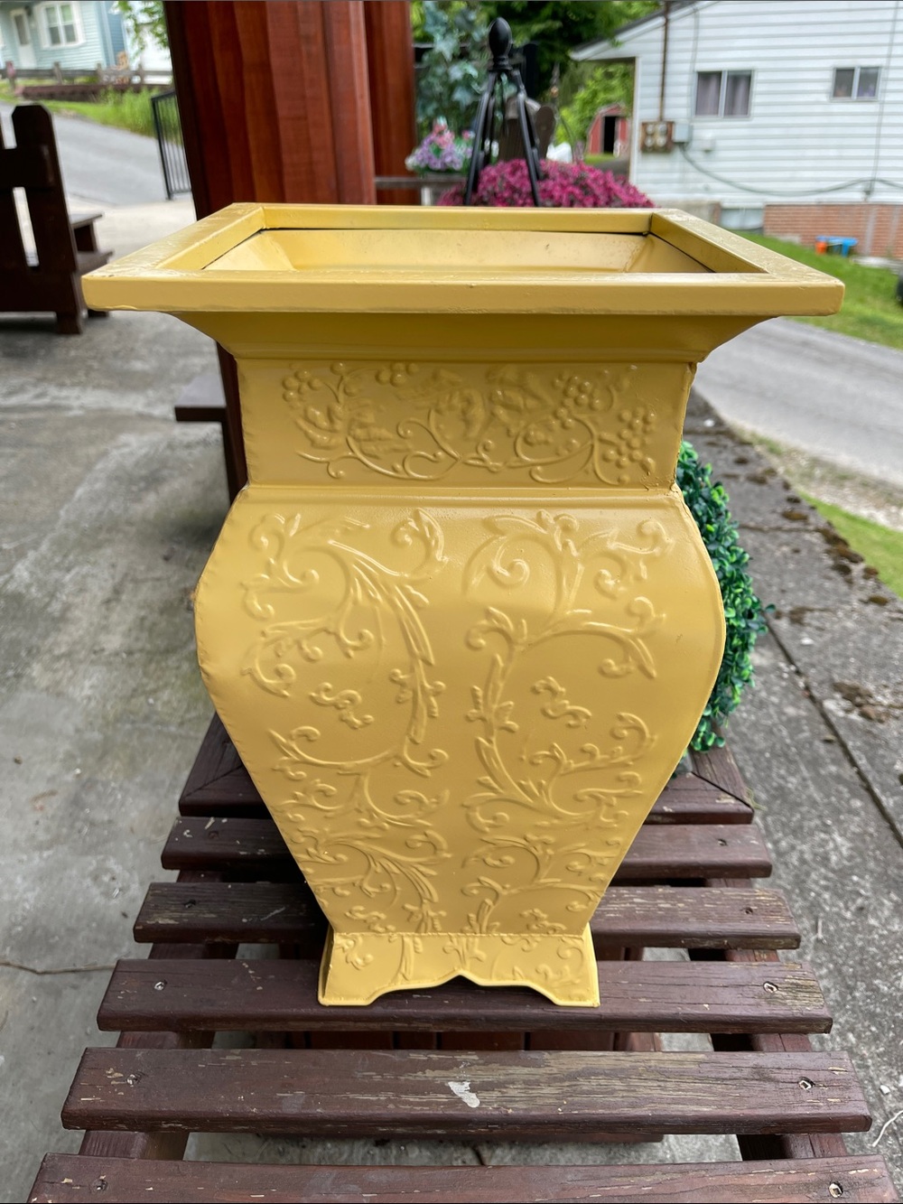 Yellow Decorative metal Planter Vase